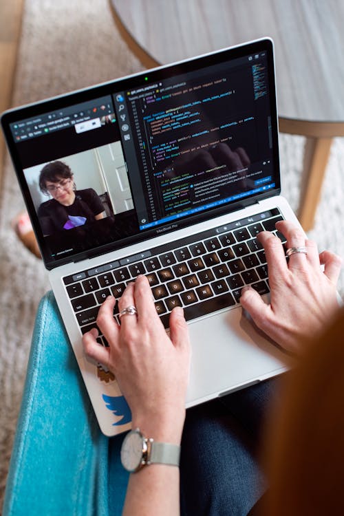 SyferSync UX/UI designer creating user interfaces